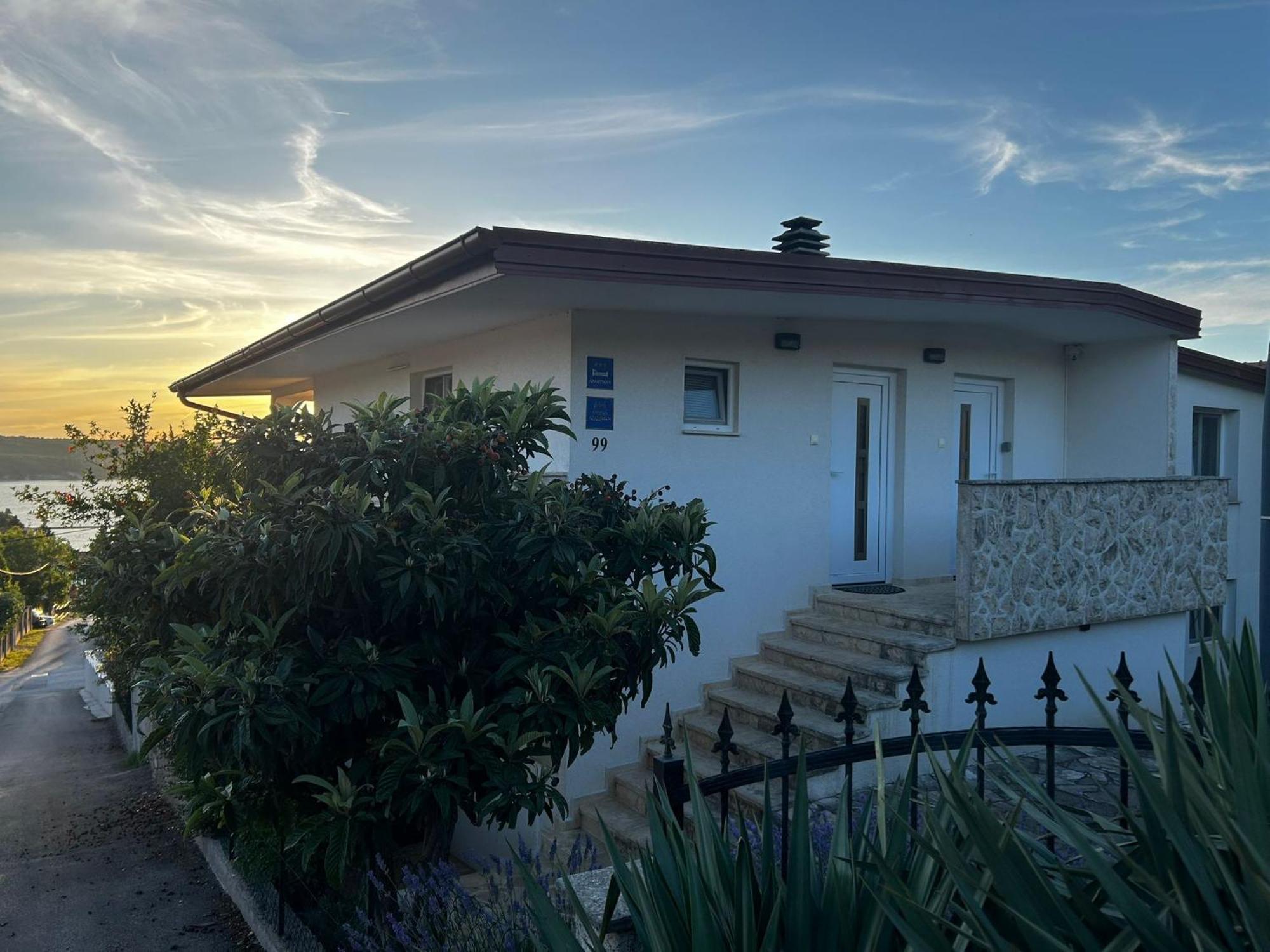 Apartments Stela Gornji Karin Exterior foto